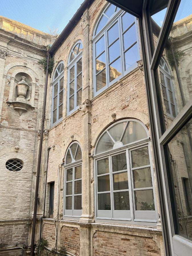 B&B Palazzo Lombardi Lucera Exterior foto