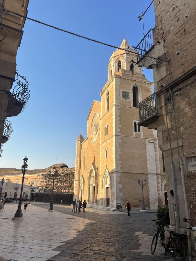 B&B Palazzo Lombardi Lucera Exterior foto